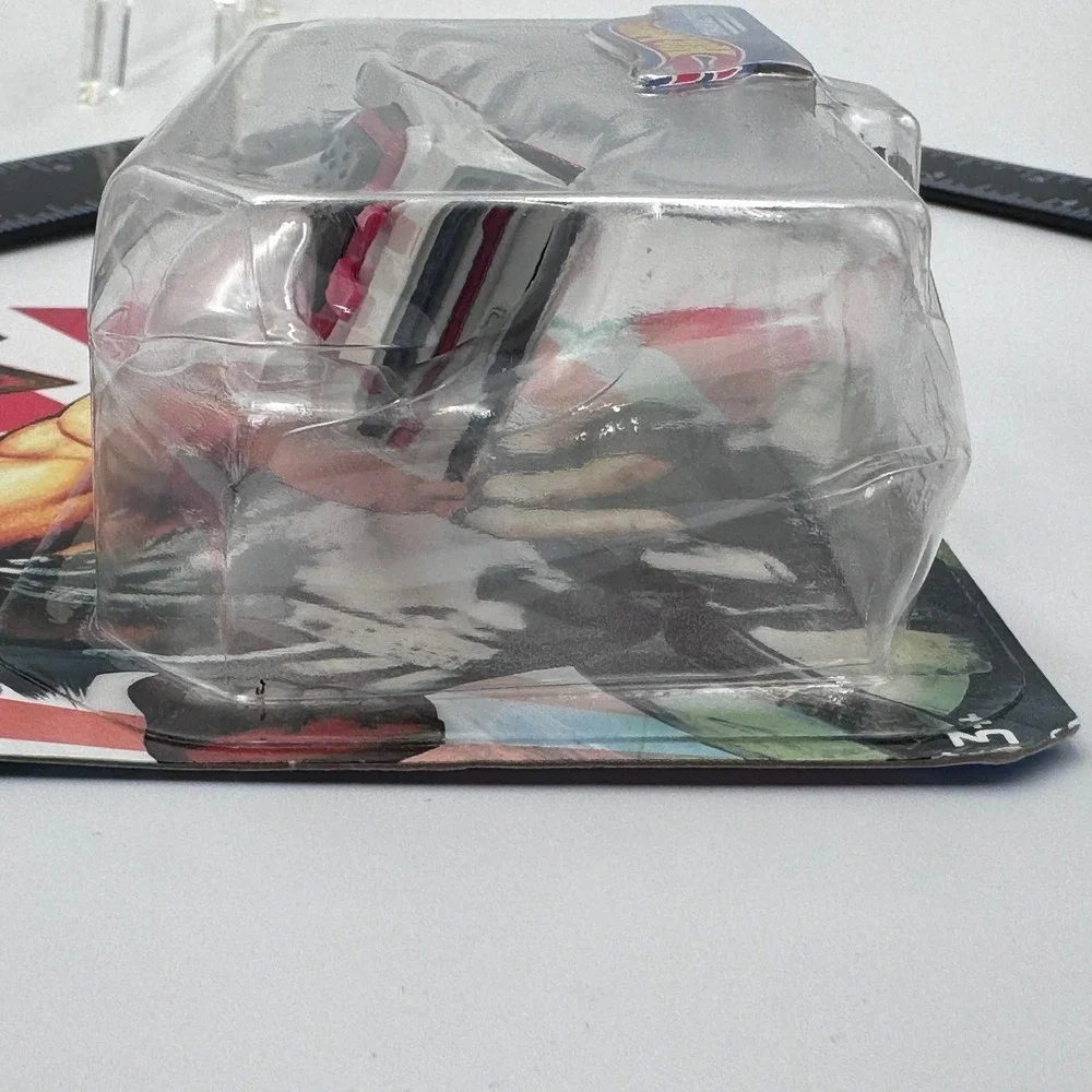 Hot Wheels Street Fighter V Ryu Character‎ Car 1/5 White Diecast GJJ30 2019 New